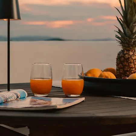 Vaya Villa *
